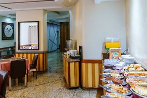 Carillon Plaza Hotel