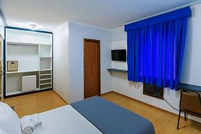 Carillon Plaza Hotel