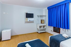 Carillon Plaza Hotel