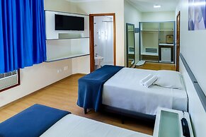 Carillon Plaza Hotel