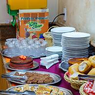 Carillon Plaza Hotel