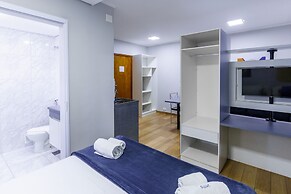 Carillon Plaza Hotel