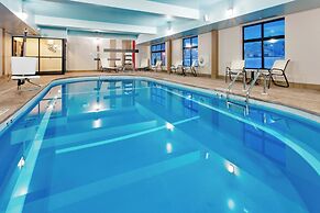 Holiday Inn Express Hotel & Suites York NE - Market by IHG