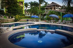 Suites & Hotel Punta Esmeralda