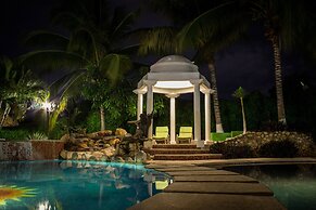 Suites & Hotel Punta Esmeralda
