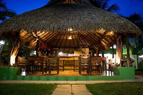 Suites & Hotel Punta Esmeralda