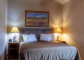 Yellowstone Valley Lodge, Ascend Hotel Collection