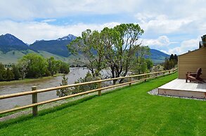 Yellowstone Valley Lodge, Ascend Hotel Collection