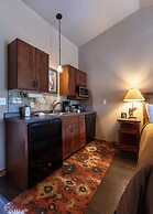 Yellowstone Valley Lodge, Ascend Hotel Collection