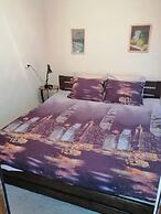 YELLOW UNLIMITED HOTEL 4