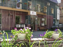 YELLOW UNLIMITED HOTEL 4