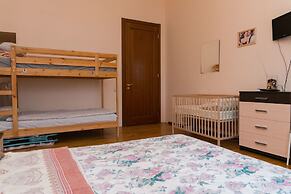 Ideal Mini Hotel - Hostel