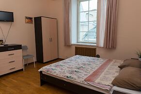 Ideal Mini Hotel - Hostel