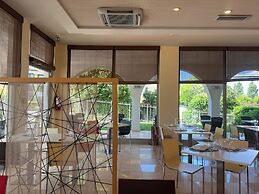 Hotel Rivus