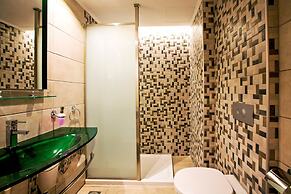 Alexandra Beach Hotel