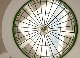 Alexandra Beach Hotel