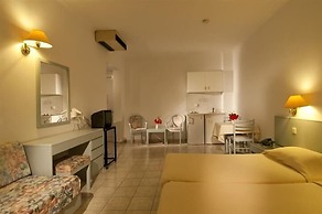 Alexandra Beach Hotel