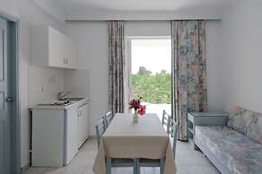 Alexandra Beach Hotel