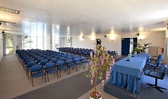 HR Resort