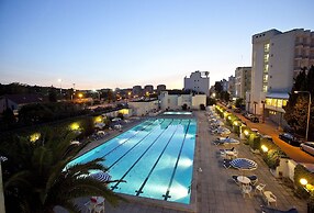 HR Resort