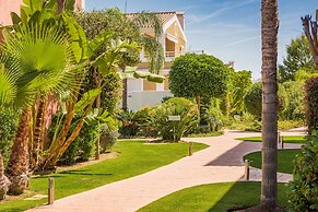 Apartamentos Cortijo del Mar Resort