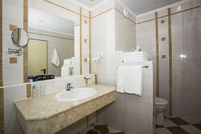 Royal Bay Hotel – All Inclusive