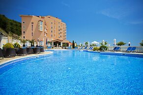 Royal Bay Hotel – All Inclusive