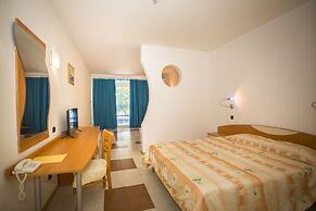 Royal Bay Hotel – All Inclusive