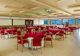 Clouds Valley Leisure Hotel