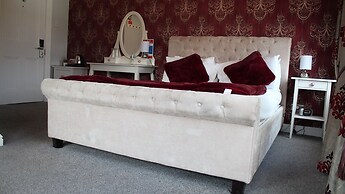 The Whittington & Cat