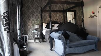 The Whittington & Cat