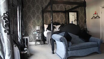 The Whittington & Cat