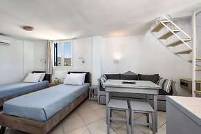 Honeymoon Beach Studios