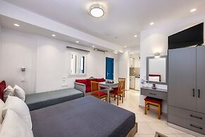 Honeymoon Beach Studios