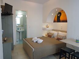 Honeymoon Beach Studios