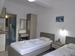 Honeymoon Beach Studios