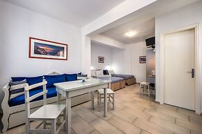 Honeymoon Beach Studios