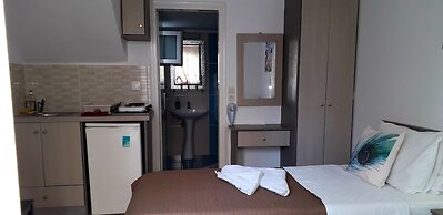 Honeymoon Beach Studios