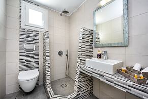 Honeymoon Beach Studios