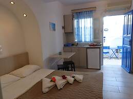 Honeymoon Beach Studios