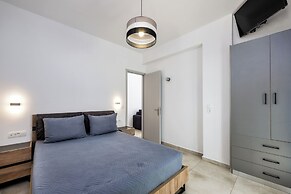Honeymoon Beach Studios