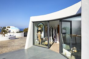 Oia Suites