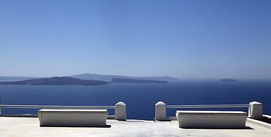 Oia Suites