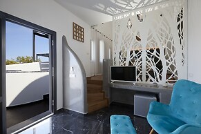 Oia Suites