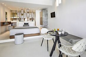 Oia Suites