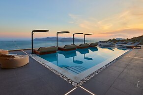 Oia Suites