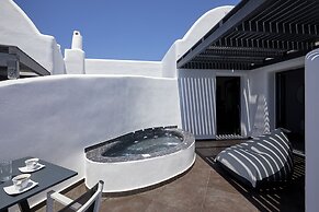 Oia Suites