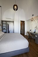 Oia Suites