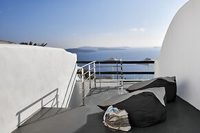 Oia Suites