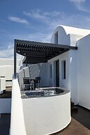 Oia Suites